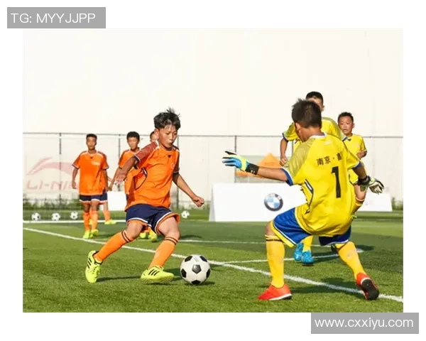 南京网球队的包夹战术解析与实战应用探讨