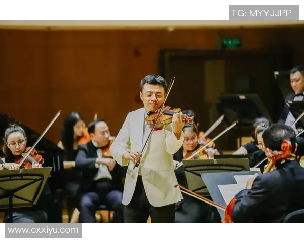 周强专访：从街头到舞台的舞动人生与成长历程回顾